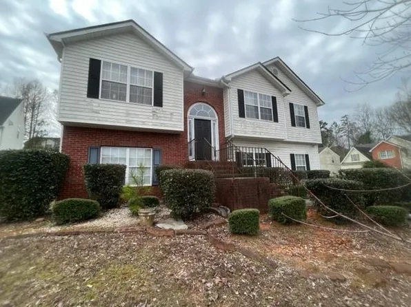 5928 Yellowood Ct, College Park, GA 30349