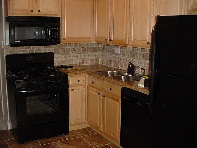 10116 Holly Ln photo 1