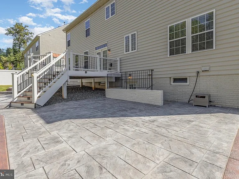 2114 Jellico Ct — Photo 41