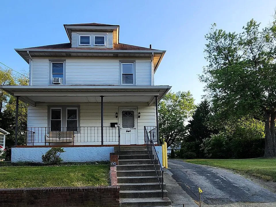 306 Victoria St