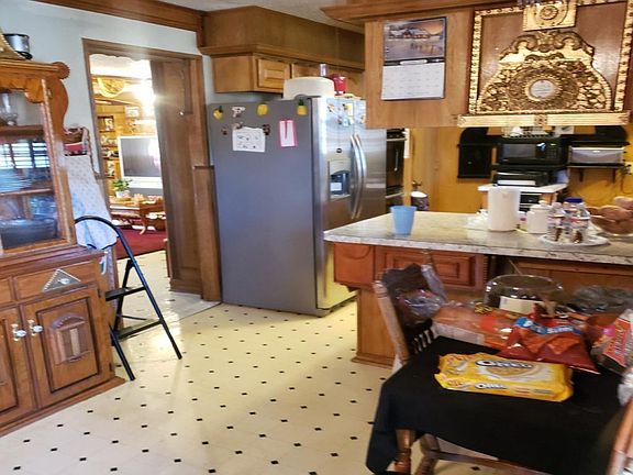 4th image of 7106 Larchway Dr
