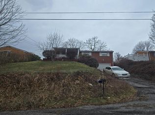 2903 19th Ave, Beaver Falls, PA 15010