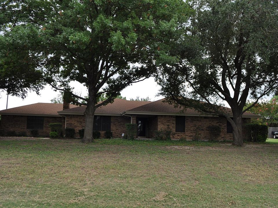 1st image of 202 Spring Creek Dr