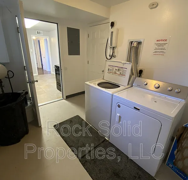 2020 Dunn Ave #4 — Photo 11