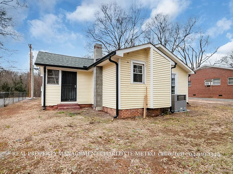 307 Leonard Ave — Photo 29