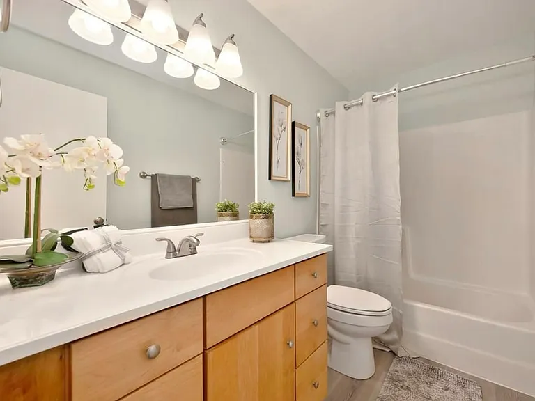 7445 Auburn Oaks Ct #G — Photo 6
