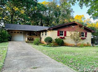 426 Calhoun Dr, Florence, AL 35630