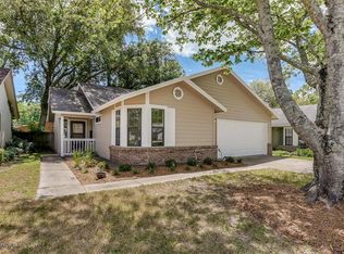 2093 Tanager Dr, Orange Park, FL 32073