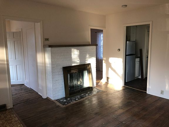 2nd image of 1401 Sherwood Ave