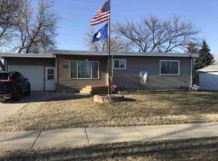 608 24th Ave NW, Minot, ND 58703