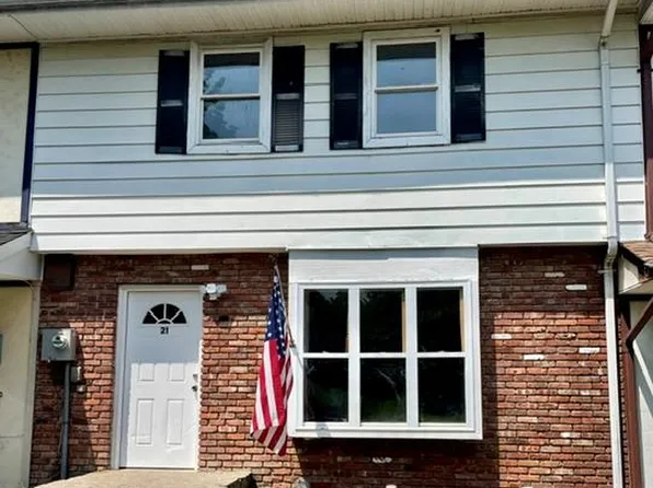 21 Black Stallion Court, Middletown, NY 10940