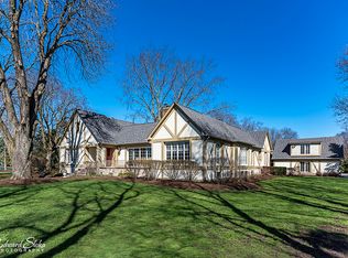 760 Country Club Rd, Crystal Lake, IL 60014