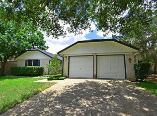 5915 Woodridge Hl, San Antonio, TX 78249