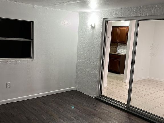 4th image of 320 Plumosa Ave