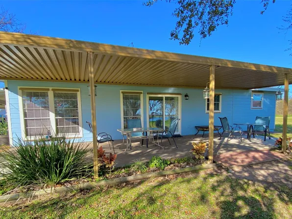 2426 County Road 297, Sargent, TX 77414