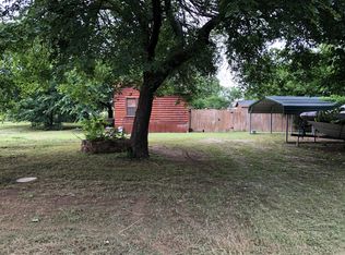 402 E York St, Bryson, TX 76427