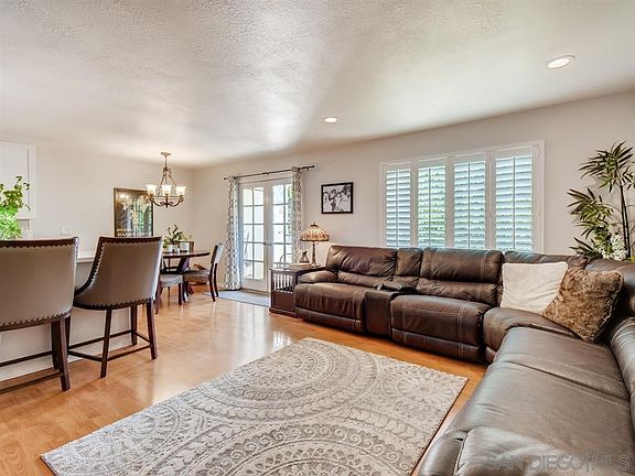 2nd image of 5006 Collwood Way Unit 91