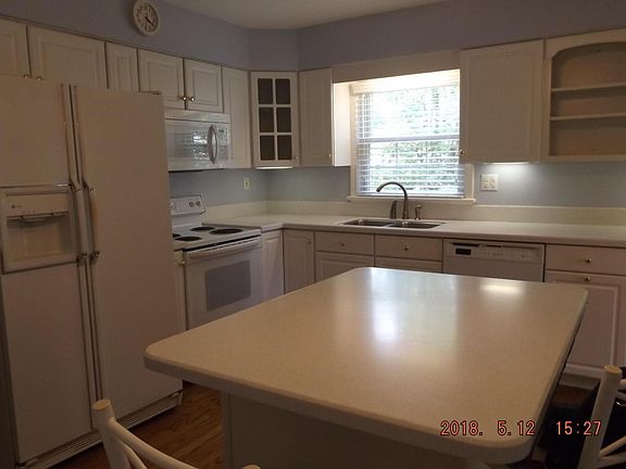 5th image of 602 Gatehouse Ln