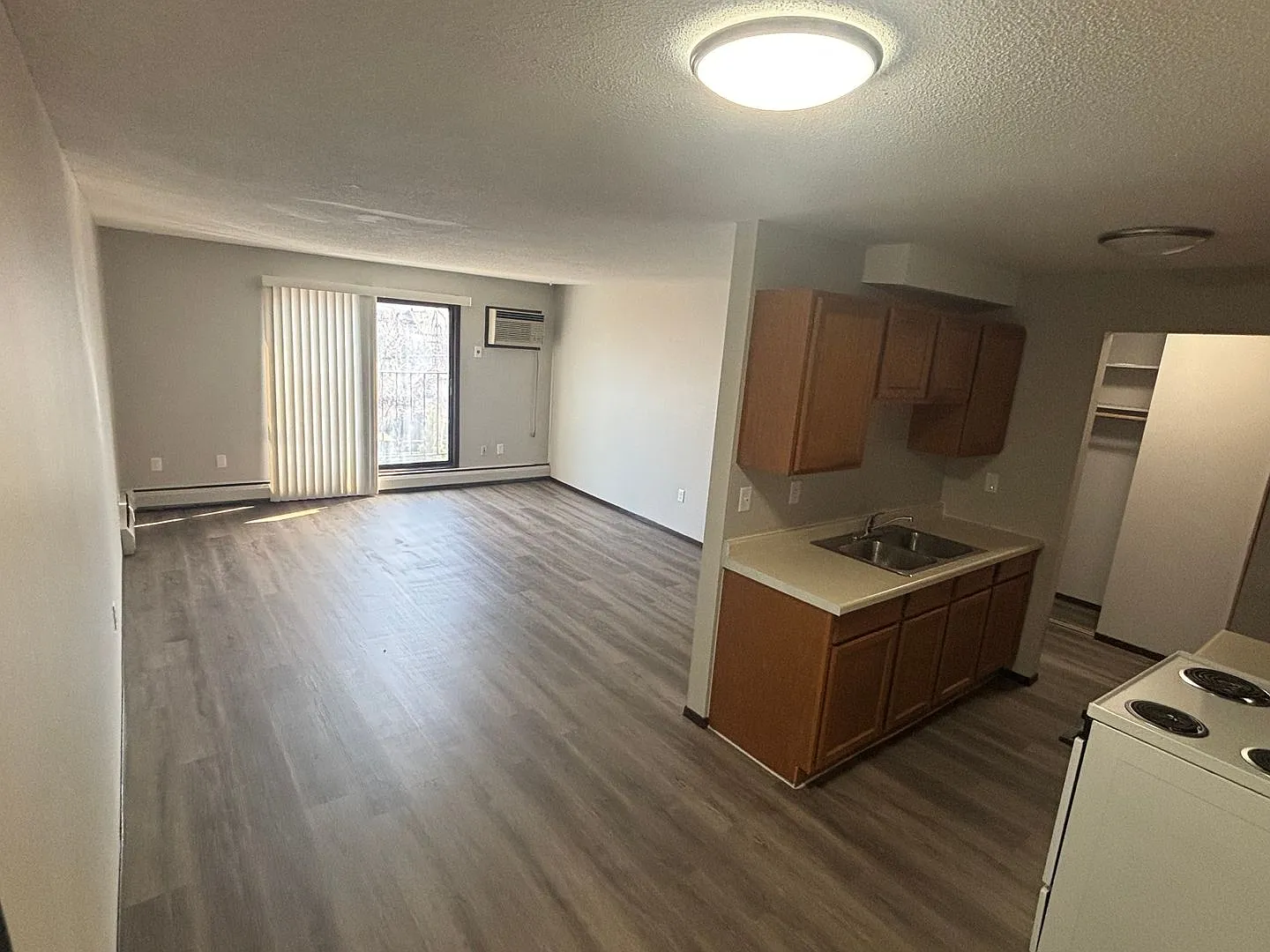 2525 Harriet Ave Building — Photo 2