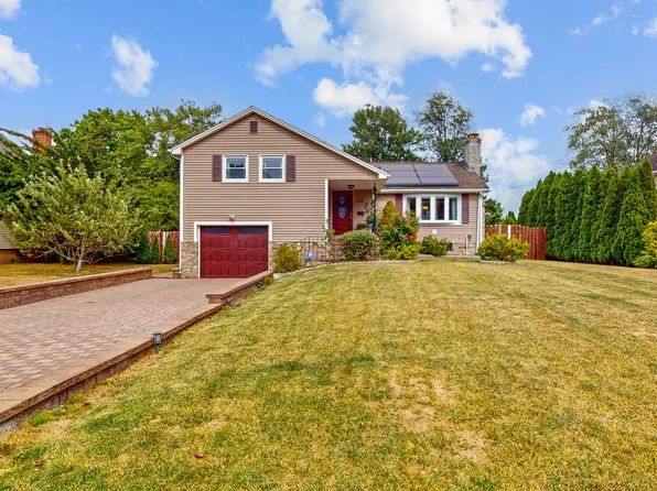 118 Michael Lane, Newington, CT 06111