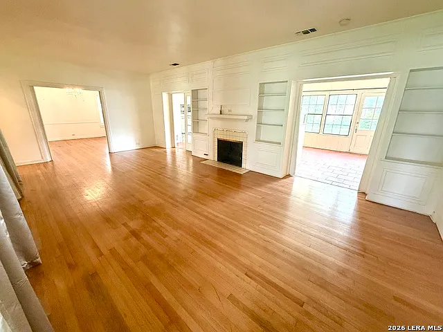 247 Club Dr #1 — Photo 3