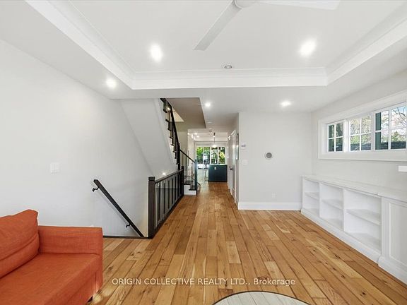 2nd image of 79 Wilson St E