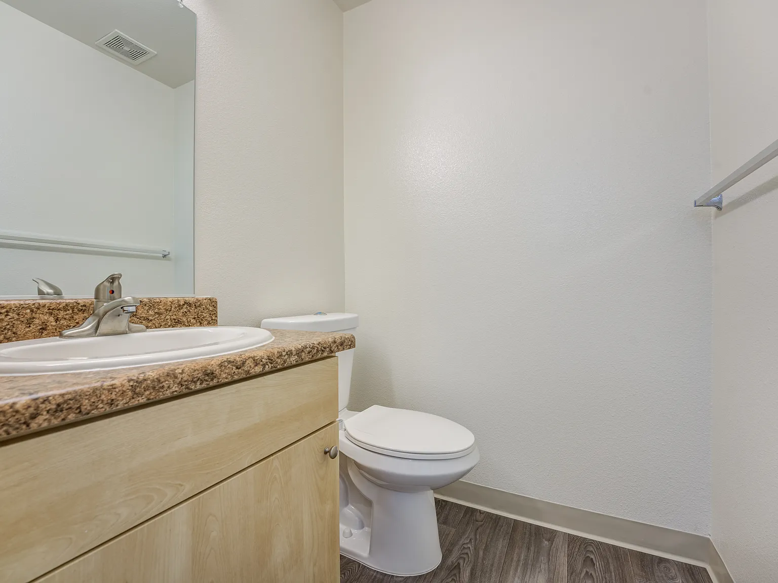 Eucalyptus Ridge - Military Housing — Photo 4