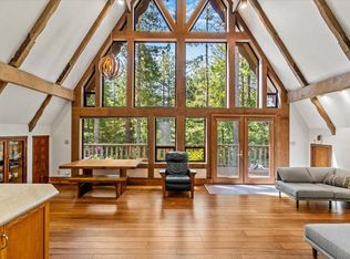 3089 Pigeon Point Rd, Eureka, CA 95503