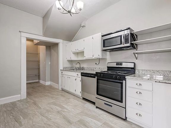 5th image of 615 Linwood Ave NE APT 1
