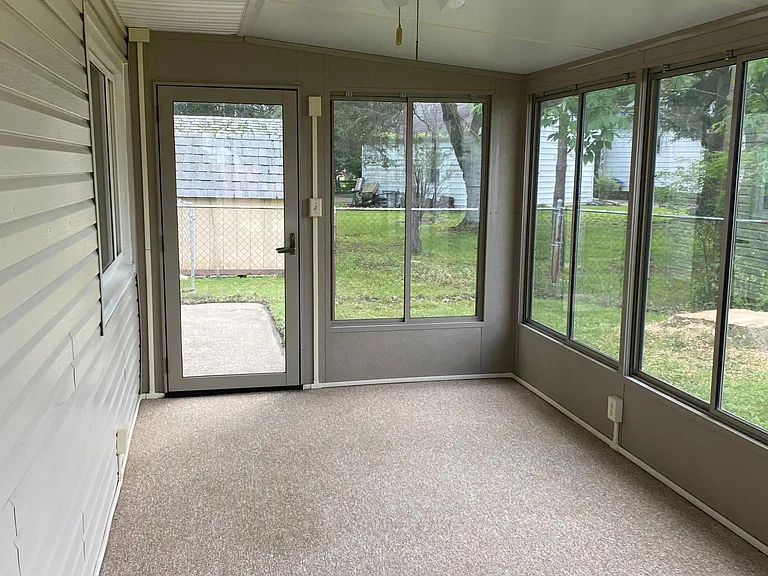 Sun porch