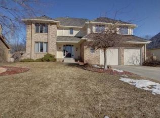 16318 Grover St, Omaha, NE 68130