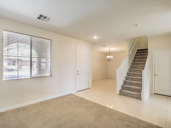 5th image of 10967 Village Crest Ln