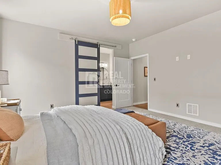 11059 Falling Snow Ln — Photo 17