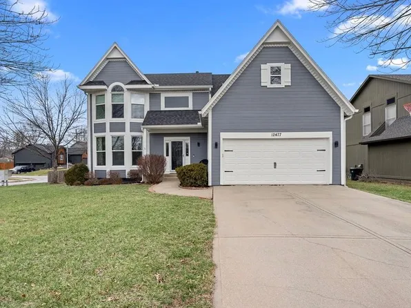 12477 S Acuff Ct, Olathe, KS 66062
