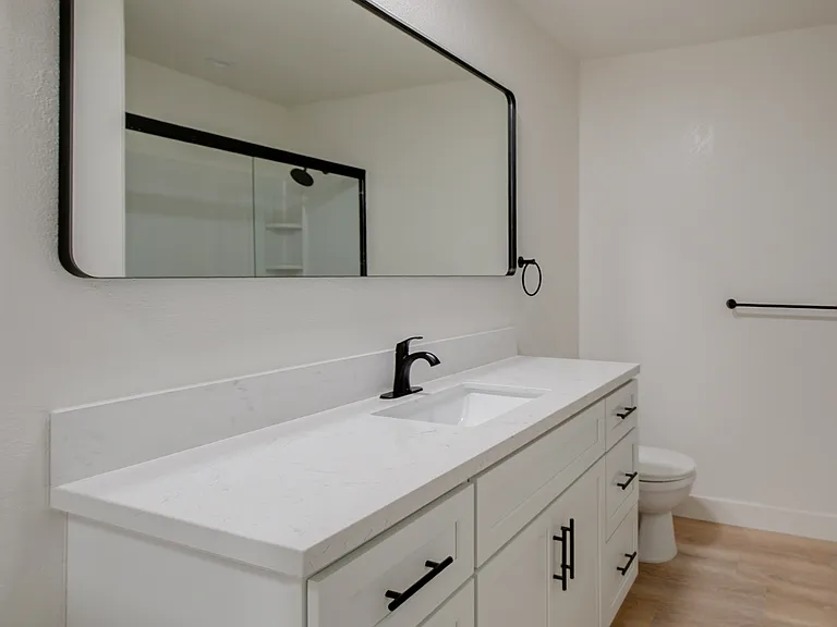 536 E Cypress Ave #301 — Photo 7