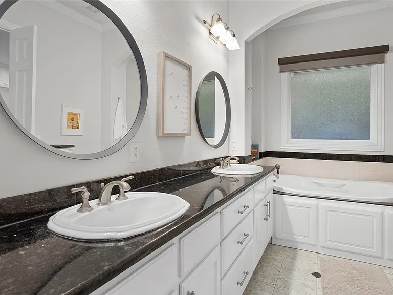 3714 Clarke Ave — Photo 24