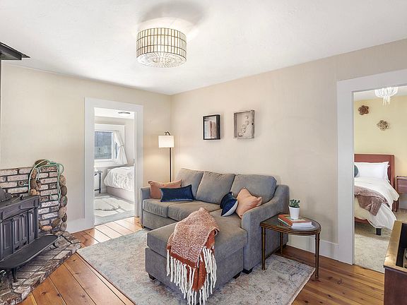 4th image of 311 Eardley Ave