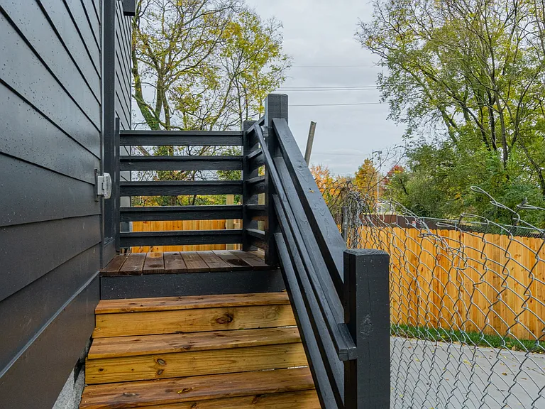 61B Cannon St — Photo 32