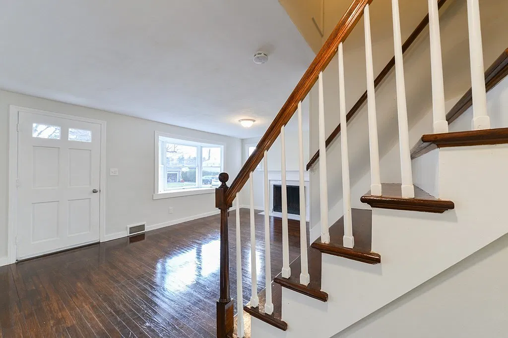 3 bed, 1152 sqft, $2,500 — Photo 4