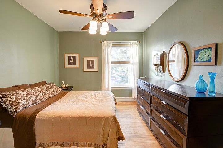 1st image of 1748 W Granville Ave APT 2B