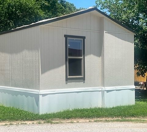 2nd image of 117 Evergreen Dr