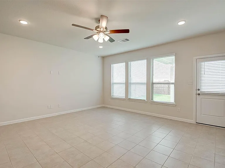 18827 Carlisle Landing Ln — Photo 13