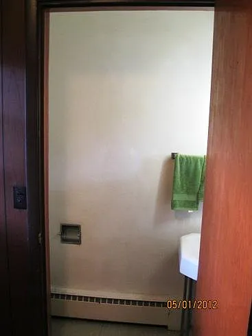 1417 Rose Dr — Photo 2