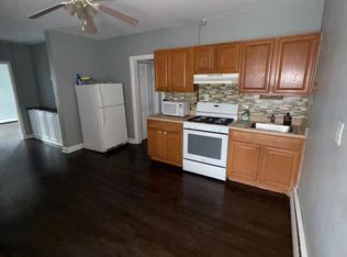 291 High St APT 2, Perth Amboy, NJ 08861
