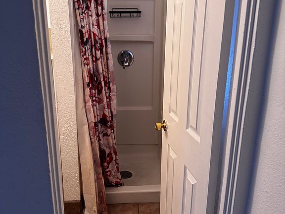 3rd image of 8557 Juniper Ave #1
