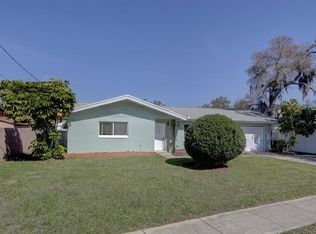1604 Gulf Rd, Tarpon Springs, FL 34689