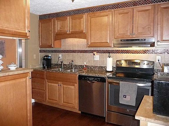 5th image of 158 Briarwood Ln