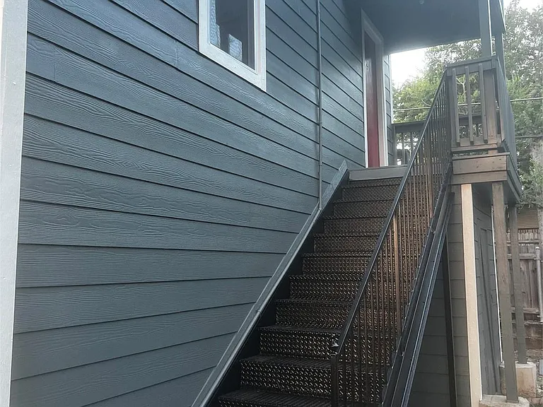 1818 Clover Ln — Photo 8