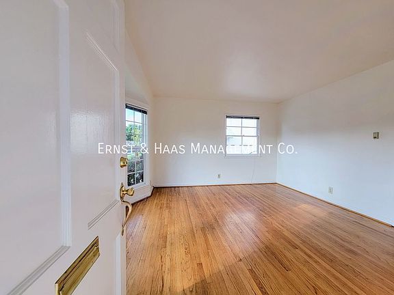 3rd image of 4718 Briercrest Ave