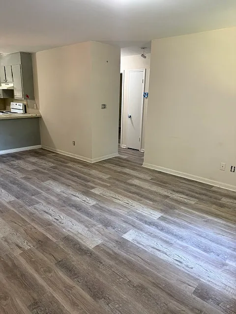 160 Bodine Place - 162 — Photo 3